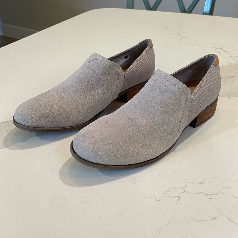 Tom’s shade Grey Suede bootie ankle boot size 9.5